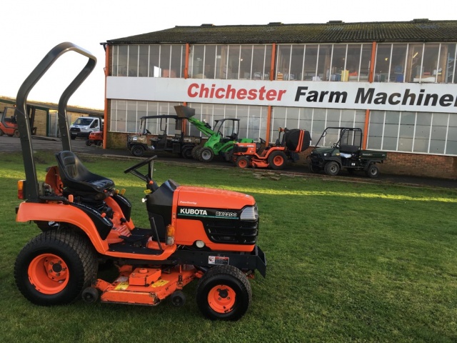 Kubota BX2200 side