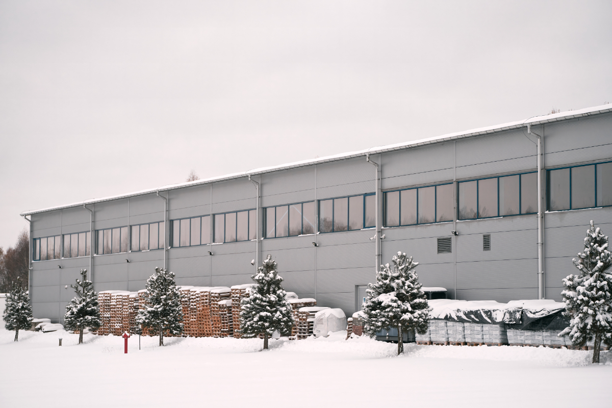 Logistics Centres Gritting in Aberdeen, Dundee and Peterhead