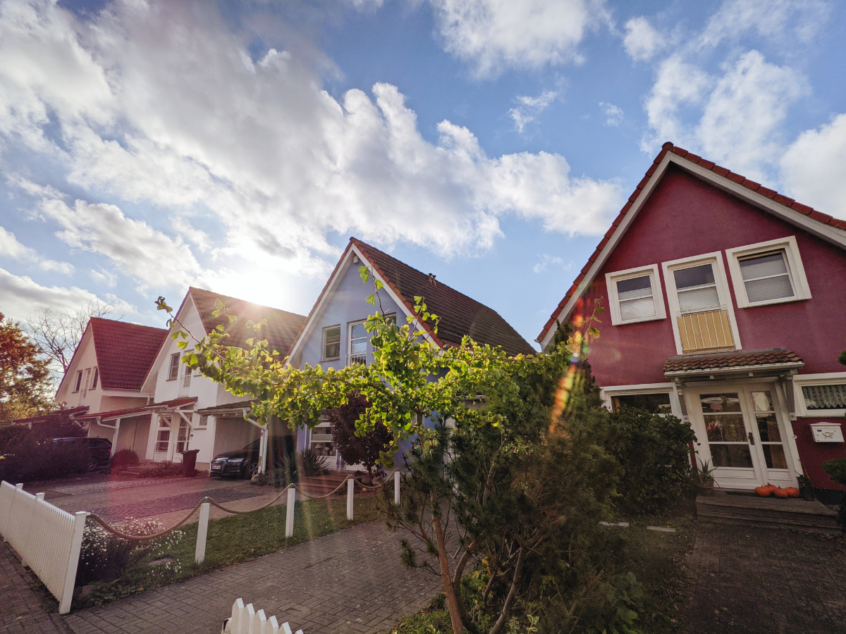 Can A Neighbour Block A Right Of Way Image