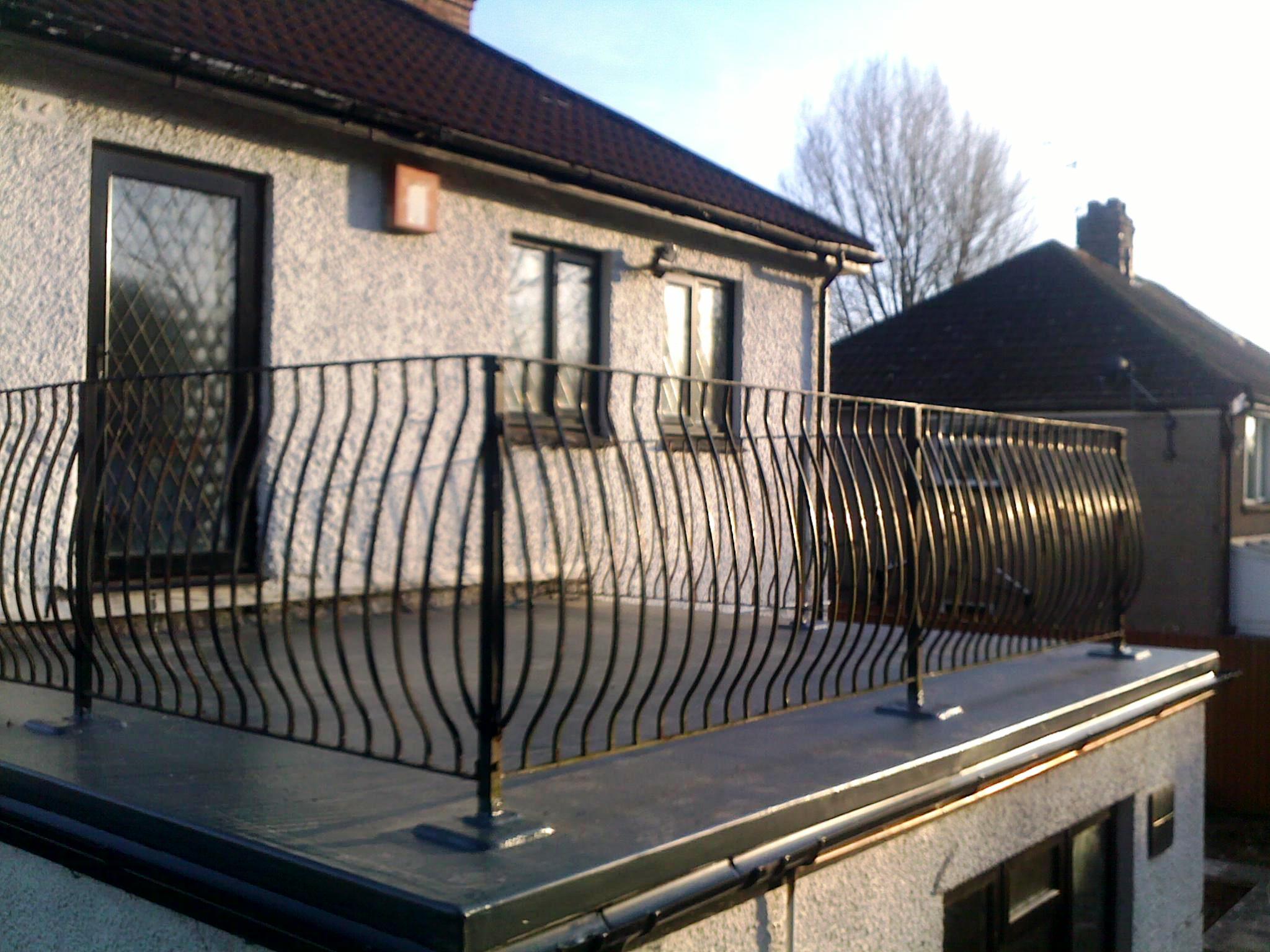 Balcony flat roof with railings Crickhowell