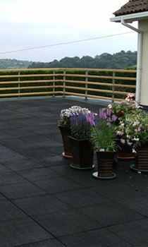 flat roof Newport on balcony