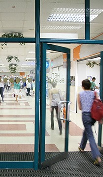 entrance to a shopping centre