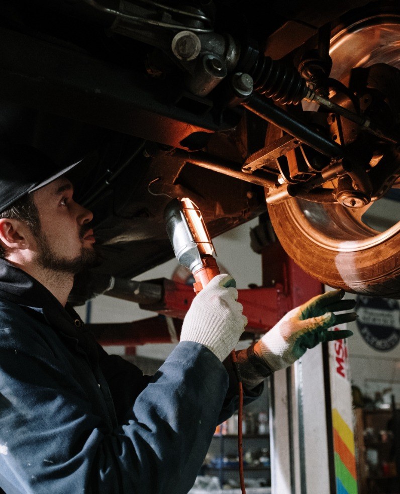 What Does An Auto Garage Workshop Do?
