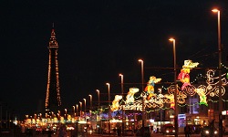 blackpool tower at night
