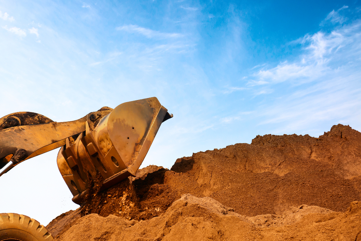 Benefits Of Hiring Professional Muck Away Services