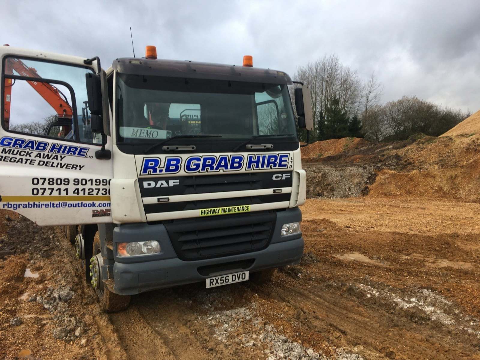 Grab Hire Services in Southampton, Portsmouth, and Fareham