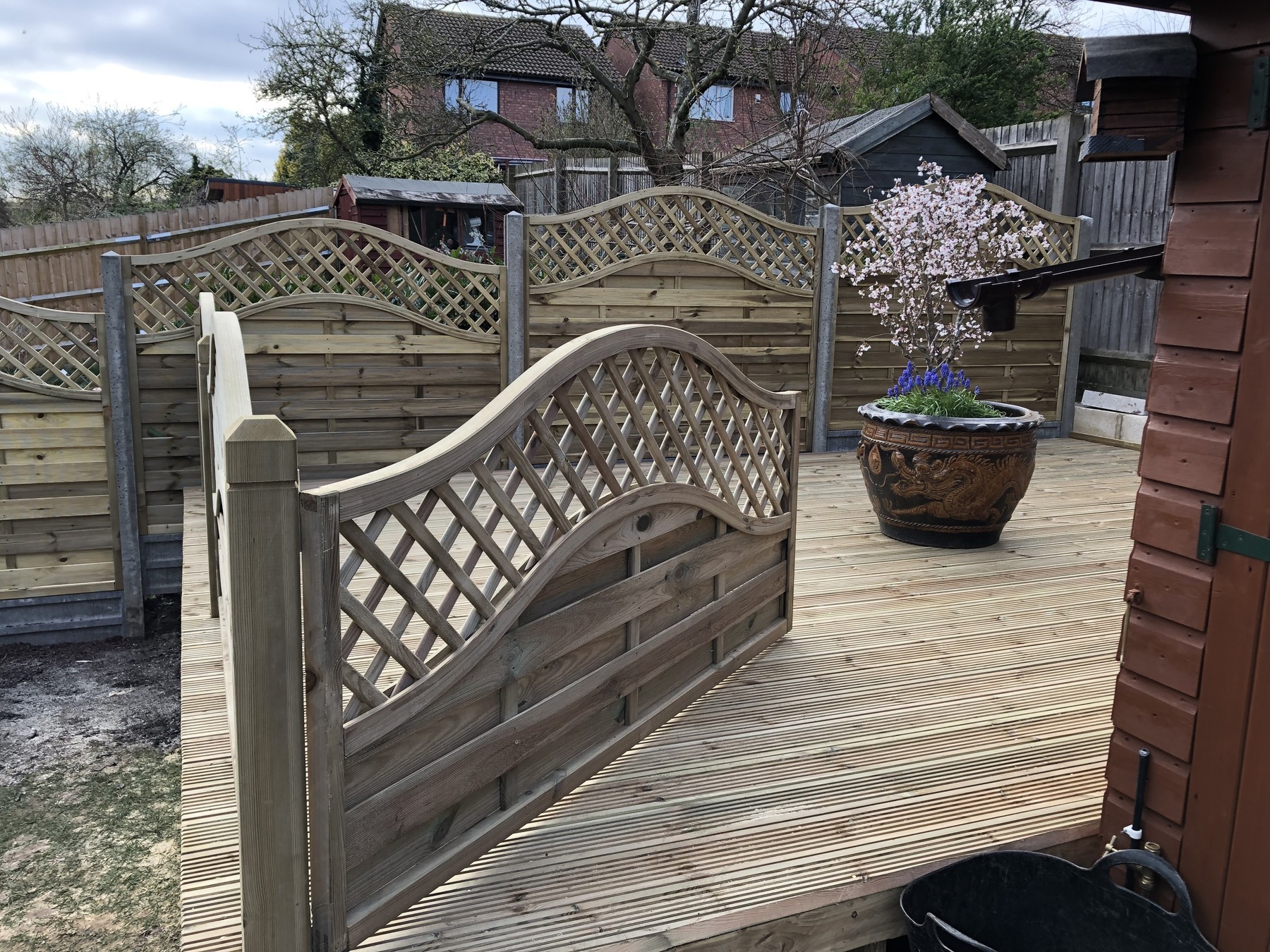 Should Driveway Gates Open Inwards Or Outwards?