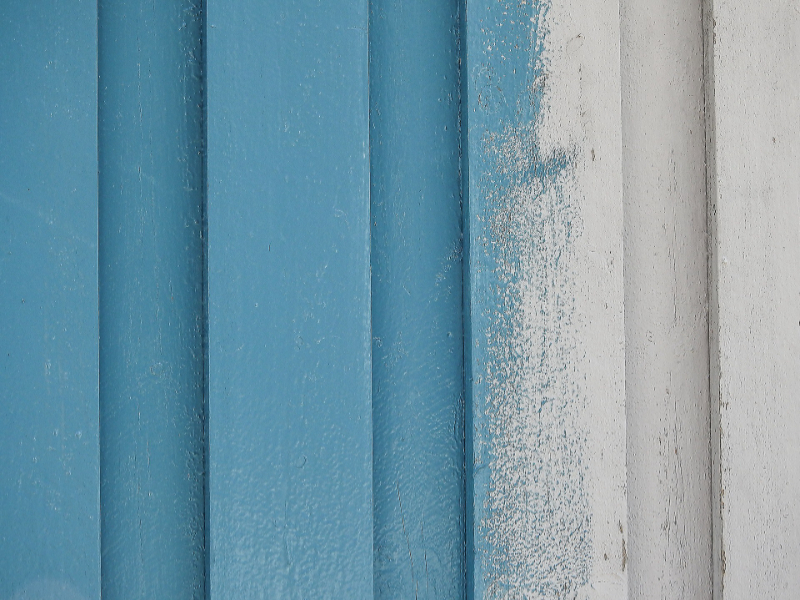 Is It Better To Paint Or Stain A Wooden Fence?