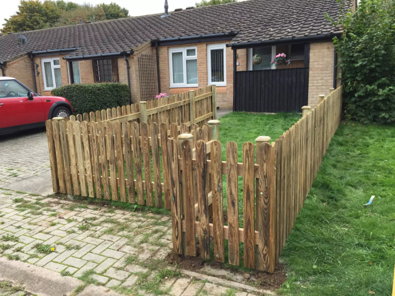 Picket Fencing In Milton Keynes, Buckinghamshire