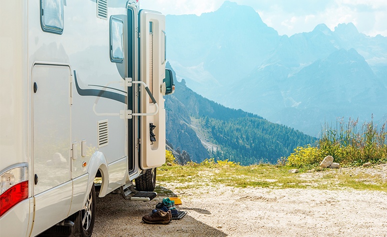 Caravan and Motorhome Servicing Hertfordshire - MOT, Repairs, Maintenance workshop services