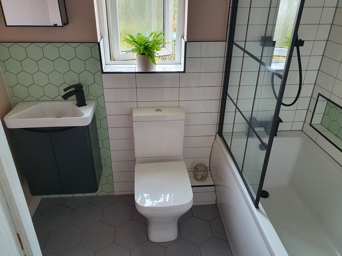Bathroom Fitting Altrincham, Edge Hill, Manchester