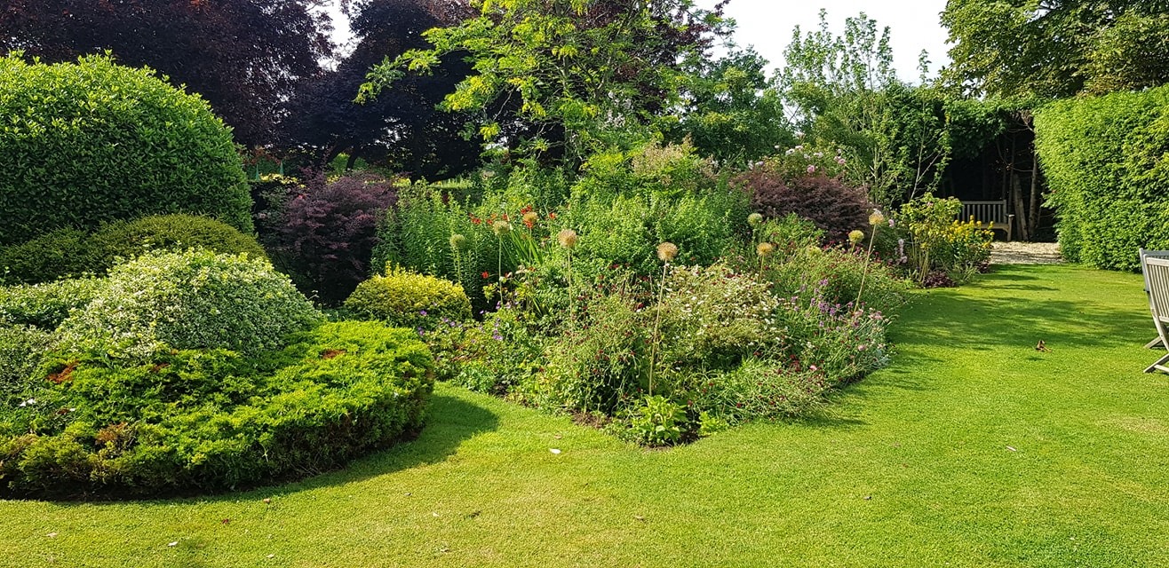 Landscape Gardener Cheltenham, Gloucester, Cotswolds