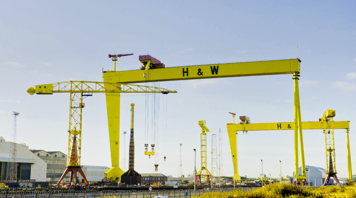 Luton Contract Lifting & Crane Hire Specialist | Plant Dismantling And Transport In Luton