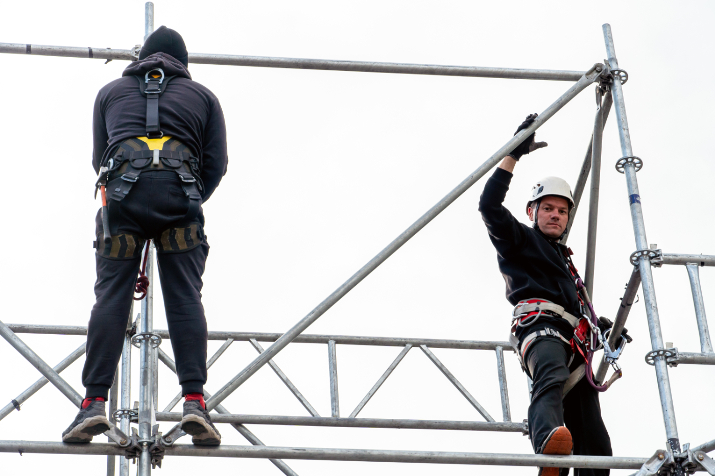 How Do You Prevent Scaffold Falls? Bespoke Scaffolding Hire Northampton, Daventry, Wellingborough