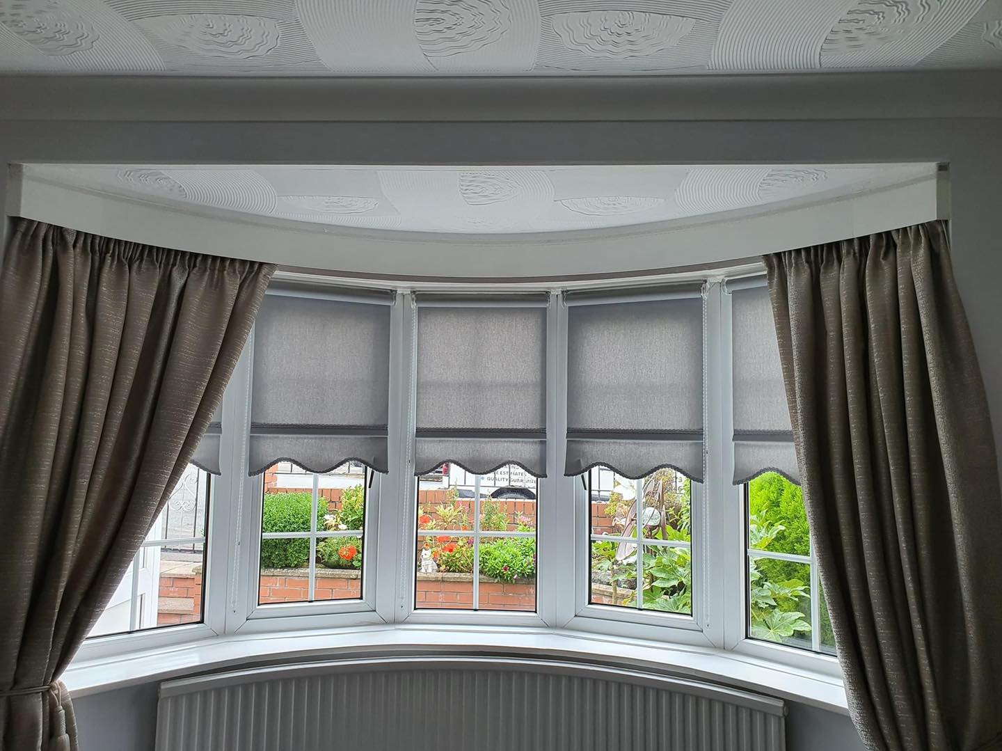 Is It Better to Have Curtains or Blinds Bespoke Blinds Wales