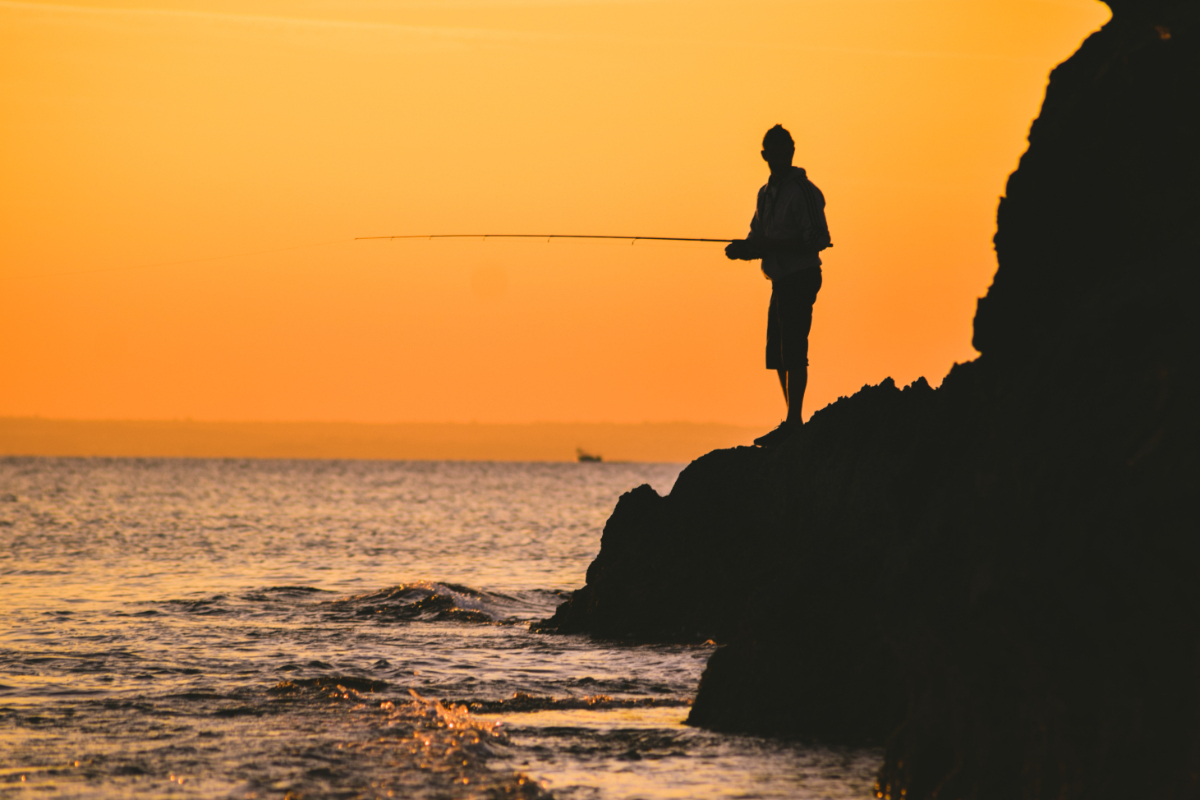 Cornish Shore and Kayak Fisherman: Kayak Fishing Set Up