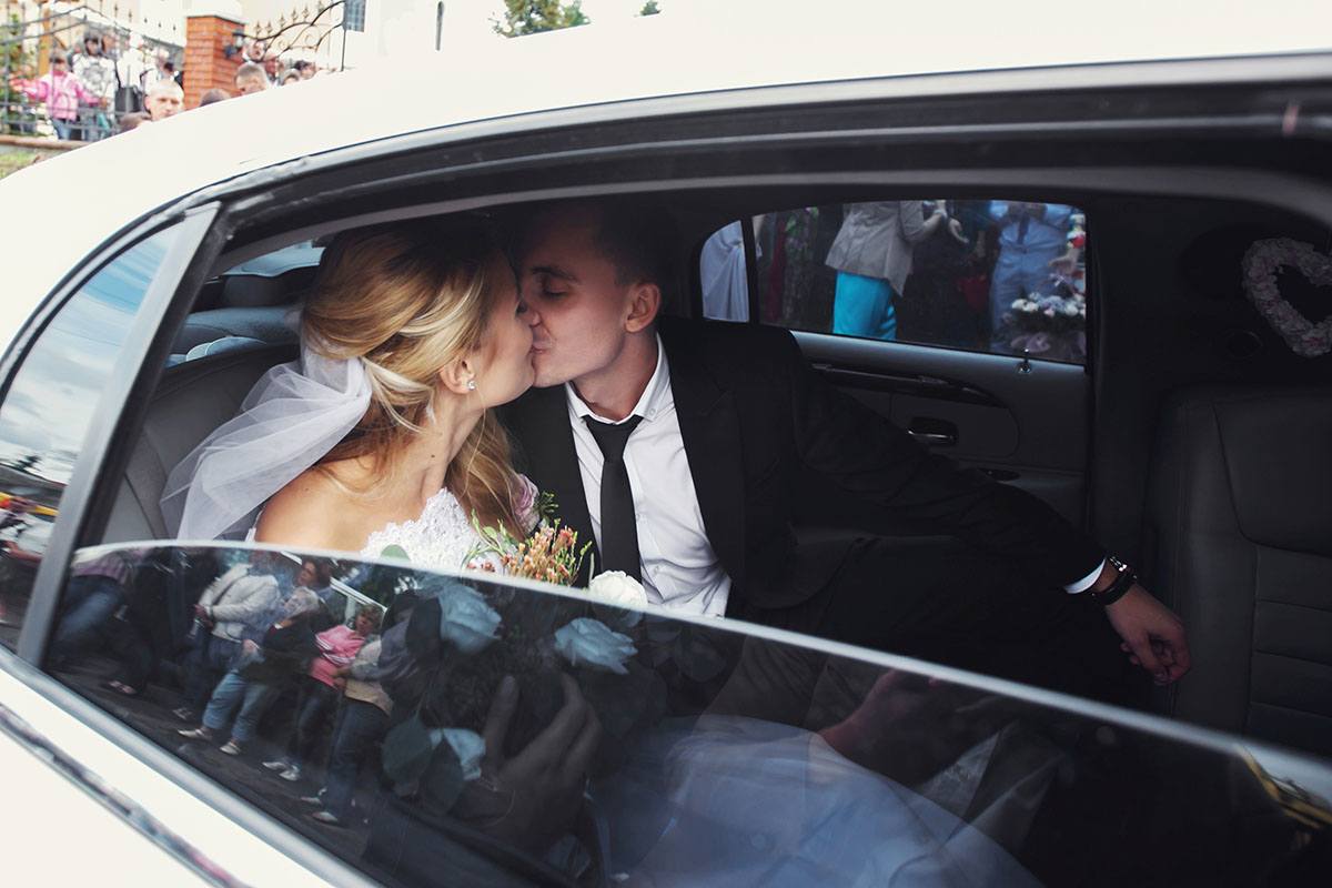 Transport - How much is the average wedding Scotland? Wedding Limo Hire Inverness