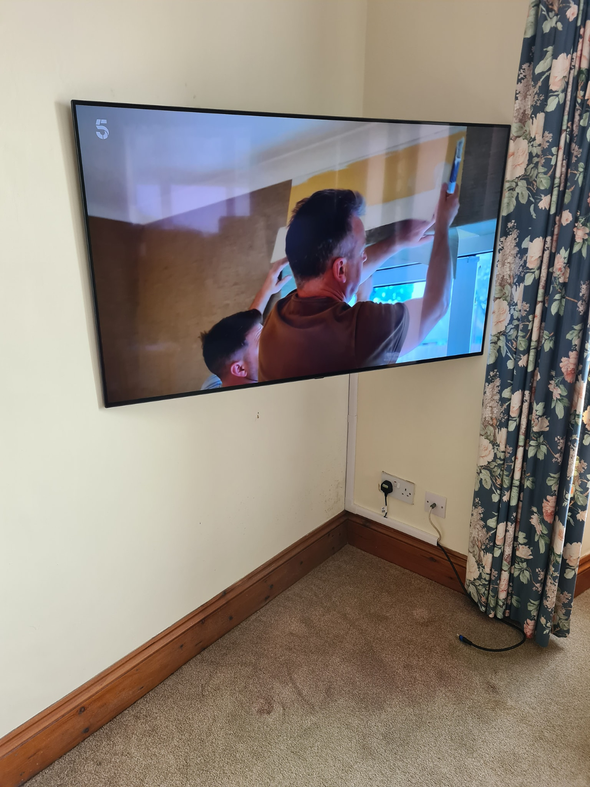 TV Supply & Installation Helston, Penzance, Portleven