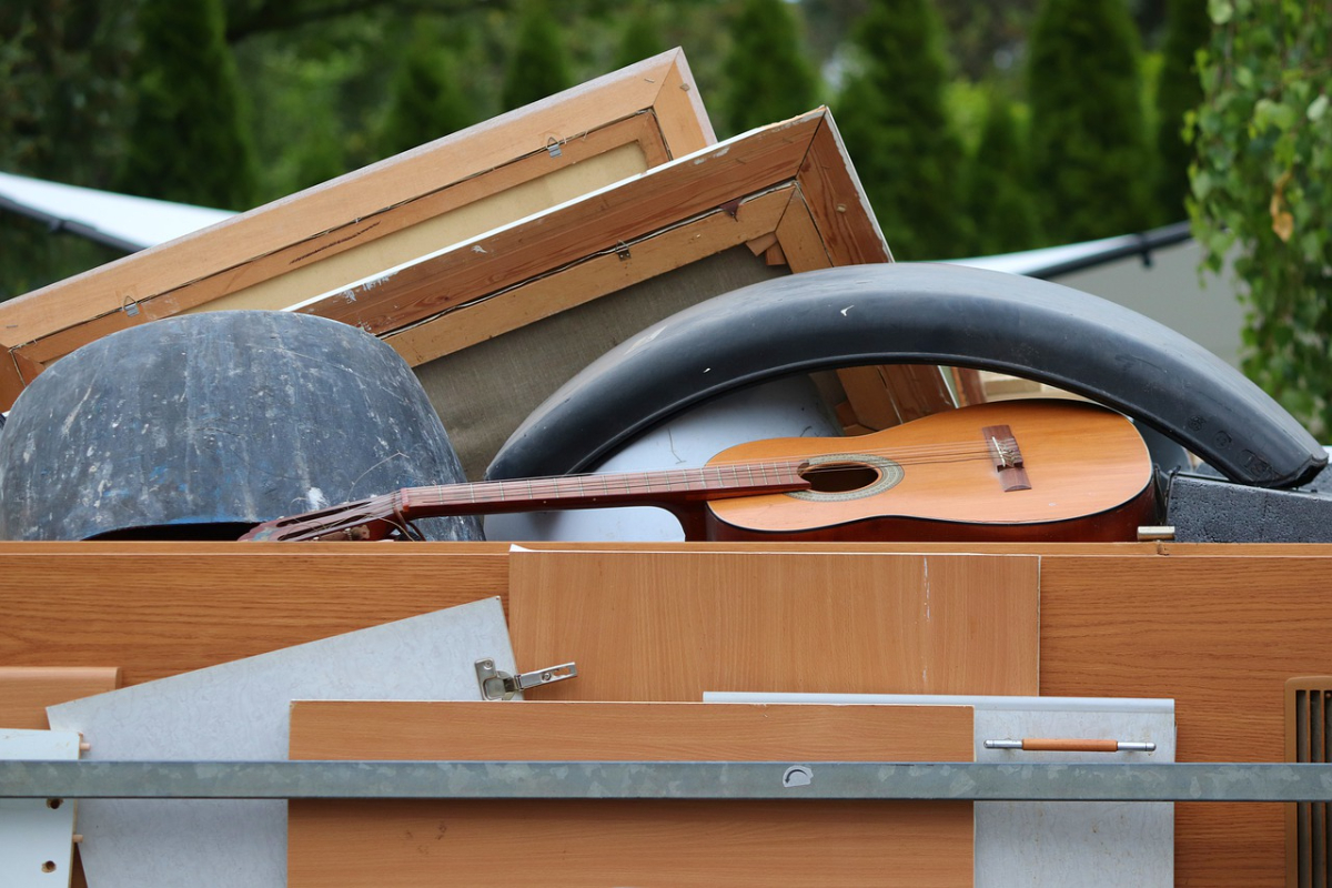 What Are Types Of Bulky Household Items?