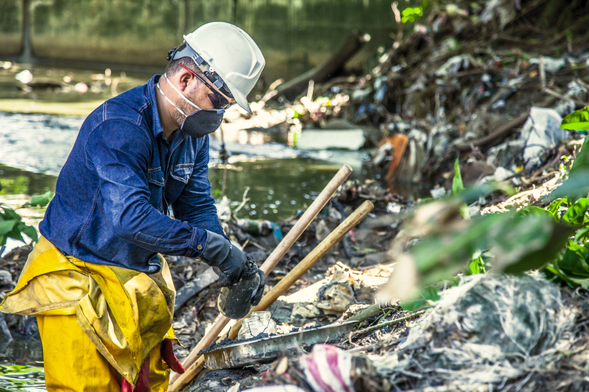 How Much Does It Cost To Dump Commercial Waste UK Image