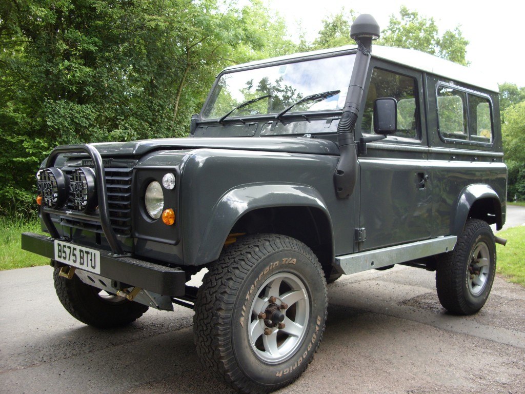 1985 Land Rover 90 repaired and resprayed in original grey