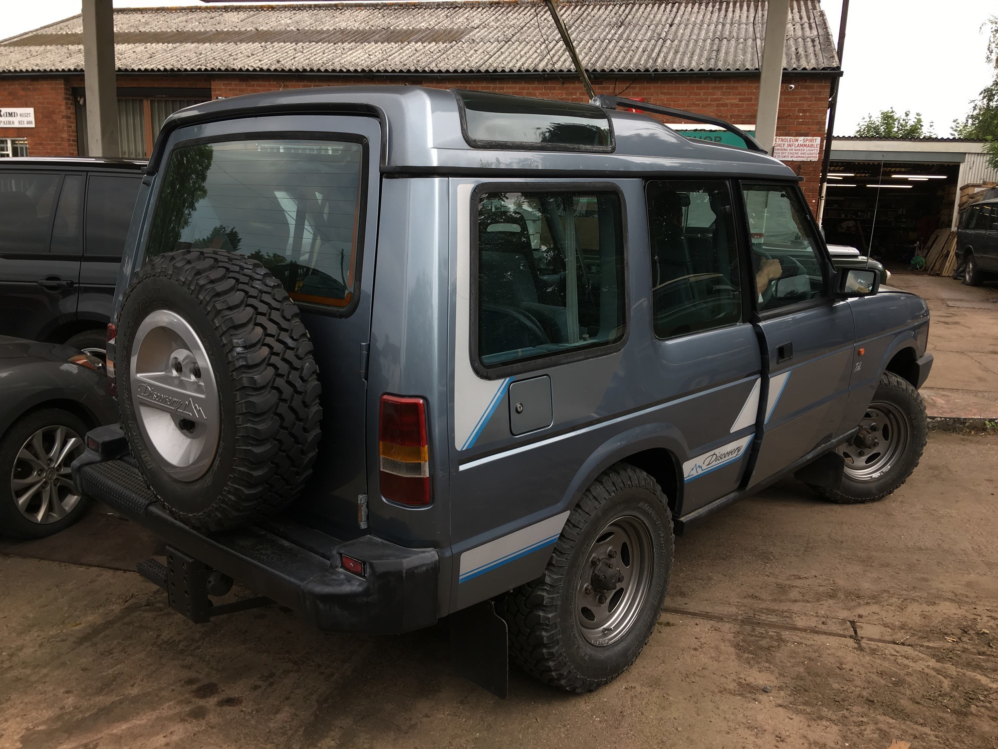 Land Rover Discovery restoration