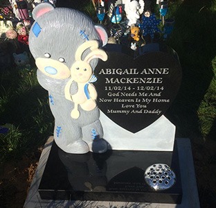 Choosing the Perfect Grave Memorial - childrens memorial with bear