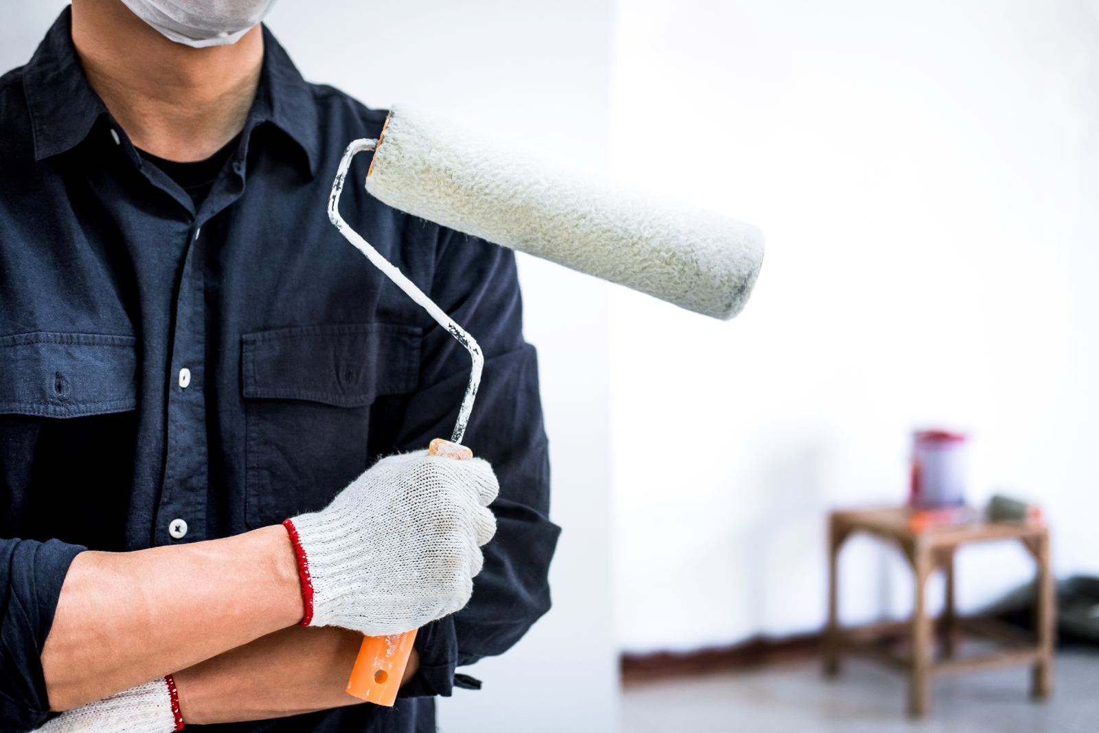 HOW MUCH DO PAINTER AND DECORATORS COST UK