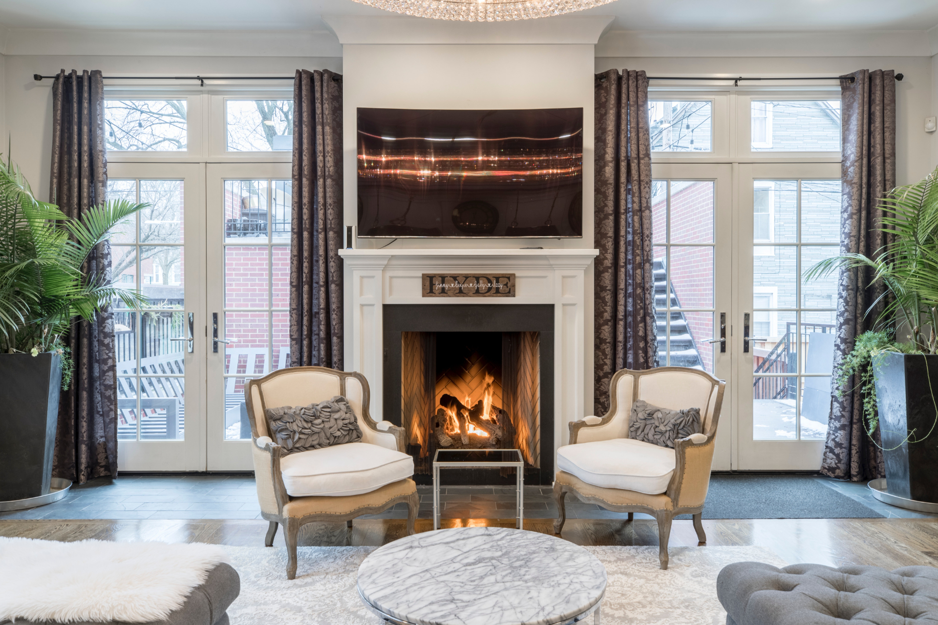 How are Victorian fireplaces restored
