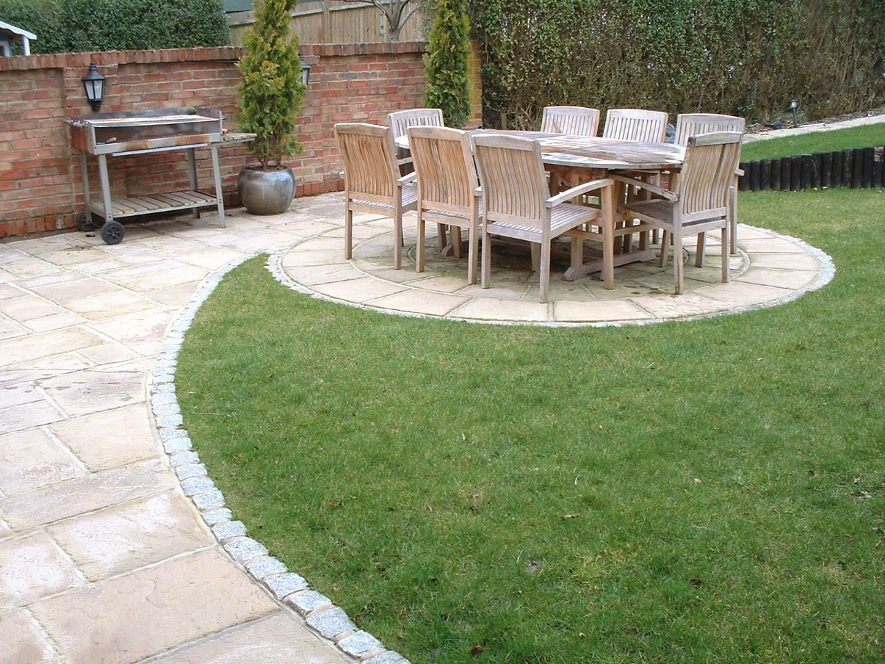 Garden Dining Area
