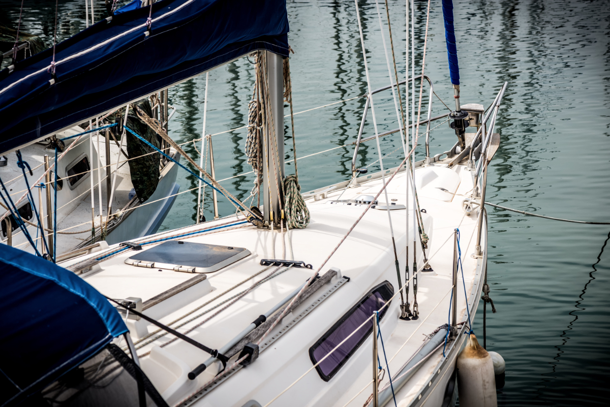 Tips For Public Safety On Pontoon Boats Tips For Public Safety On Pontoon Boats Image