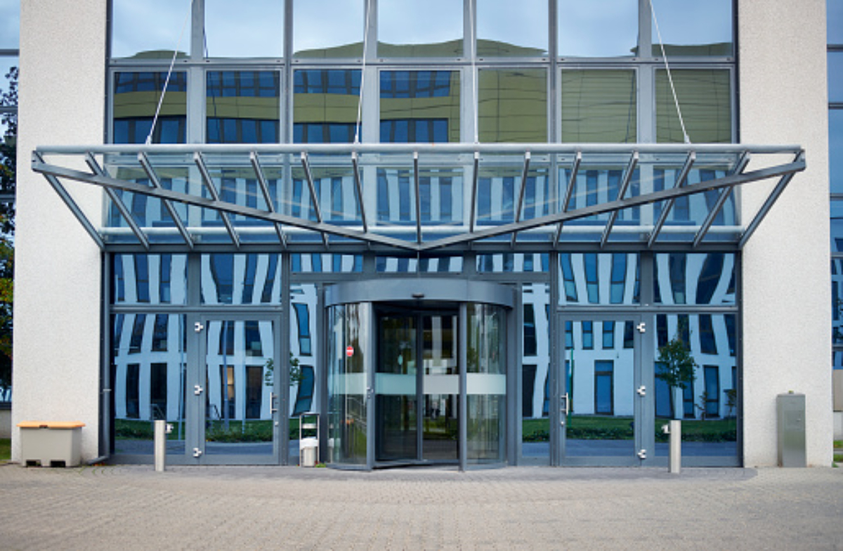 Whats Involved In Shop Front Fitting