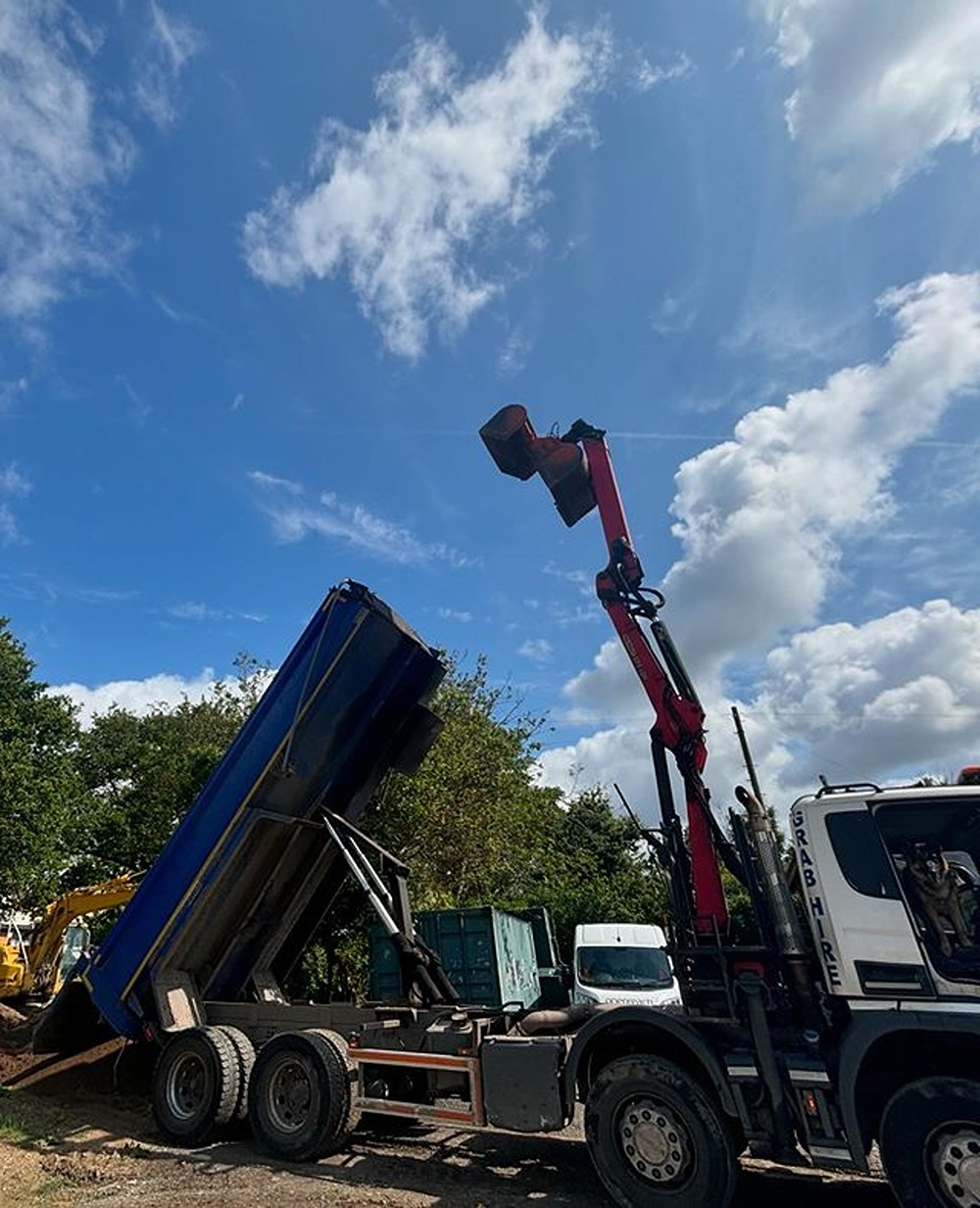 Grab Lorry Hire Croydon, Crawley, Sutton | Waste Removal And Site Clearance