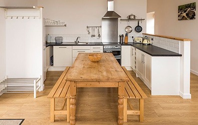 fully equipped kitchen for self catering dining